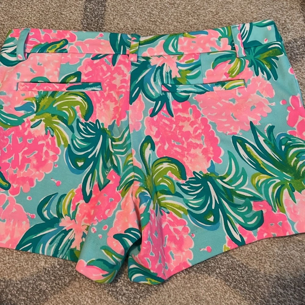 Lilly Pulitzer shorts NWOT - Picture 3 of 4
